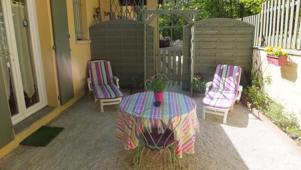Le Nid De Mesanges Bed & Breakfast Chauffour-sur-Vell Exterior foto