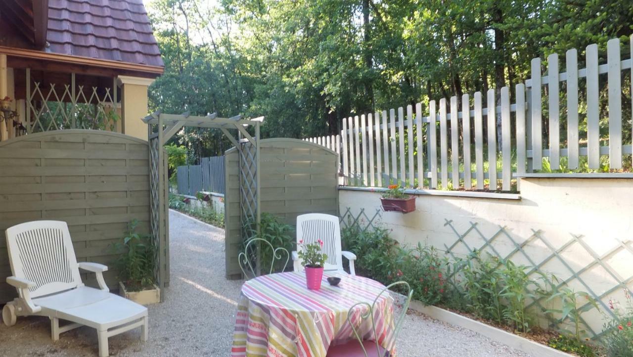 Le Nid De Mesanges Bed & Breakfast Chauffour-sur-Vell Exterior foto